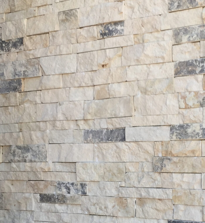 Baystone multicolor split face